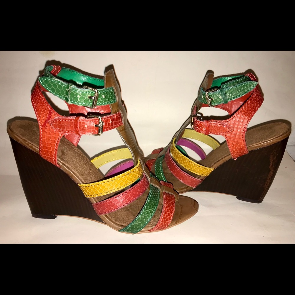 NINE WEST SNAKESKIN GLADIATOR WEDGE SANDALS